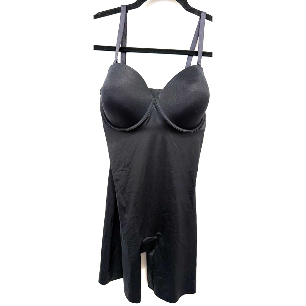Assets By Spanx Women's Size Large 1 Piece Mid-Thigh Body Shapewear With Bra